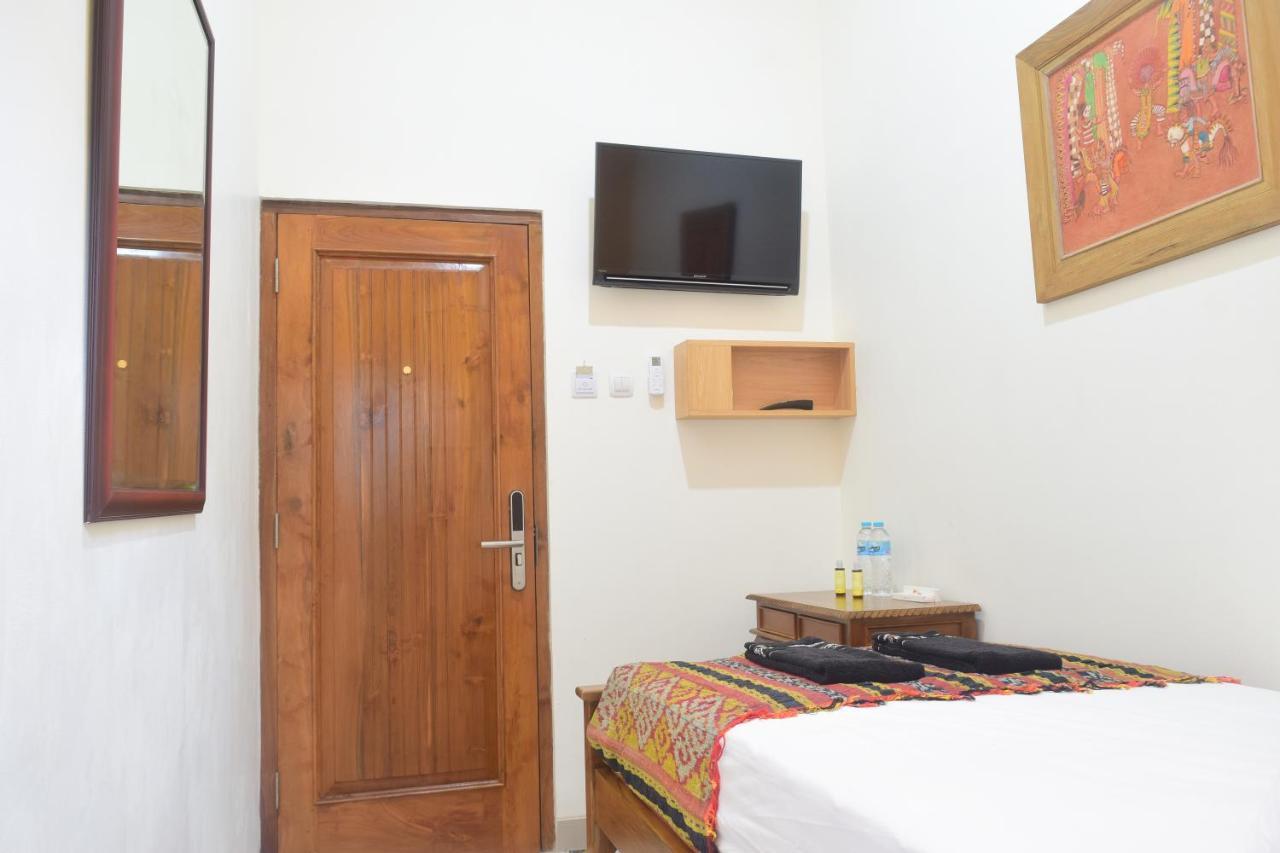 The Cabin Hotel Ambasador 日惹 外观 照片